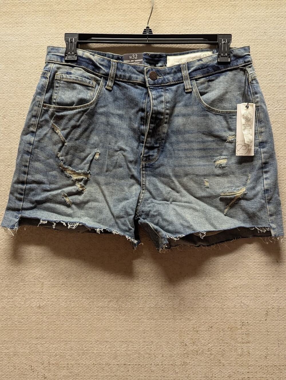 Treasure Bond Foster Boyfriend High Rise Destroyed Cutoff Jean Shorts Size 32"